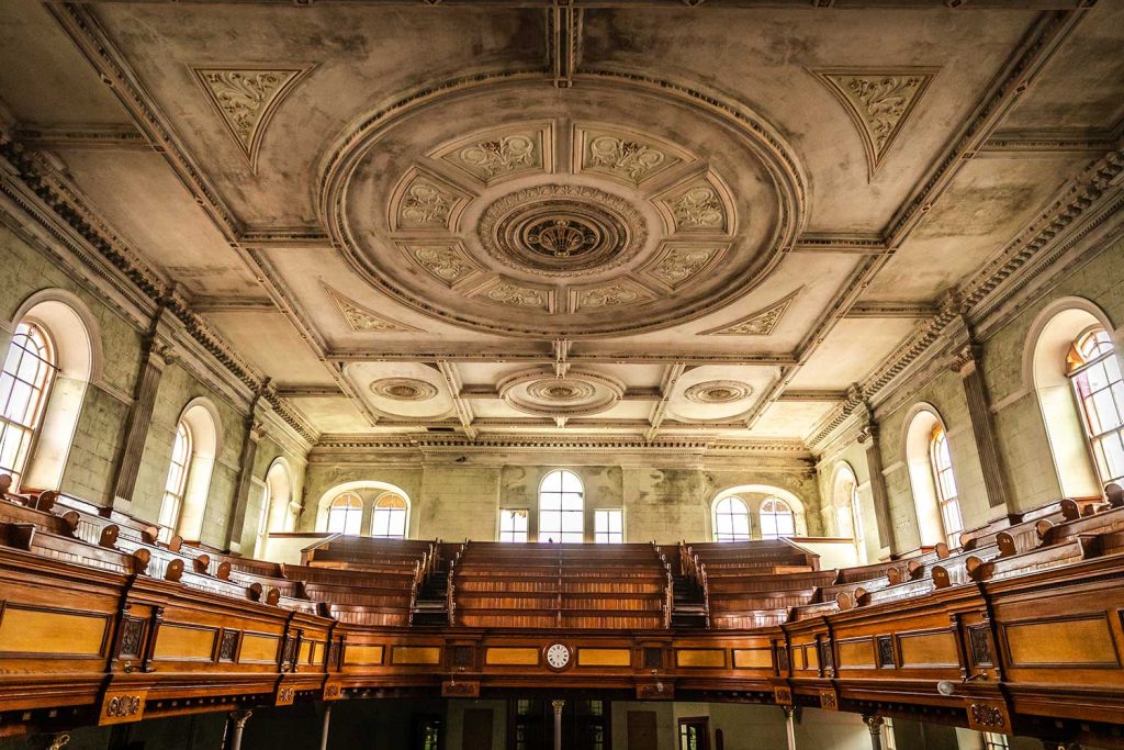 What a beautiful ceiling in Capel Salem